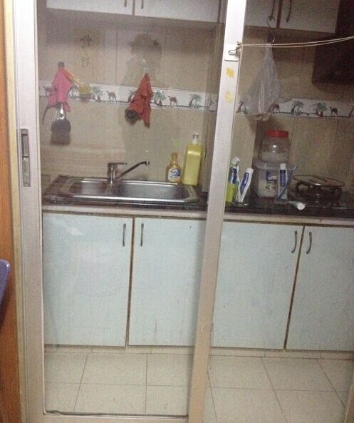 廚房透明玻璃門效果圖——事發(fā)現場