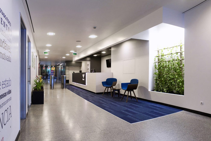 健康俱樂部辦公室前臺空間裝修設計效果圖