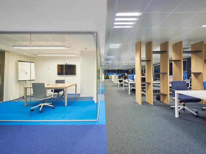 醫(yī)藥公司辦公室動線裝修設計案例效果圖