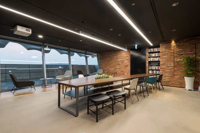 塑料材料公司辦公室閱讀區(qū)裝修設計效果圖