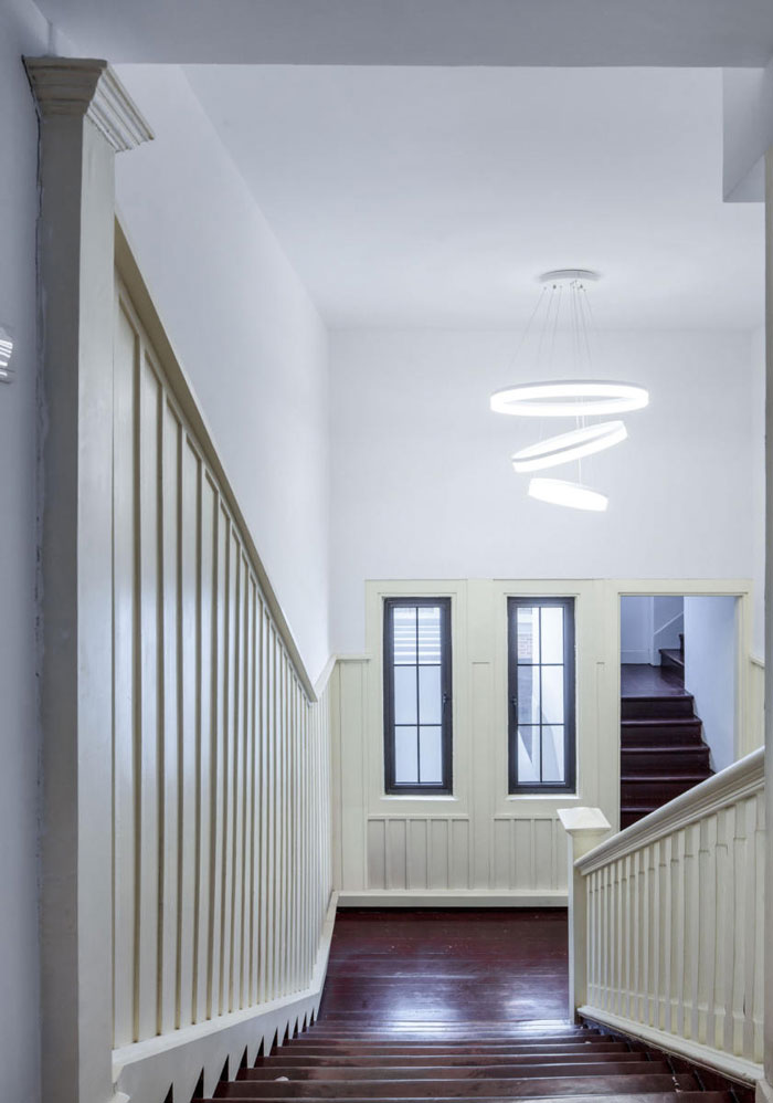 分公司辦公室樓梯裝修設計效果圖