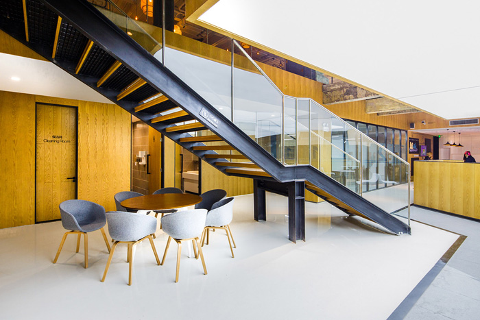 廠房改造辦公室接待區設計效果圖