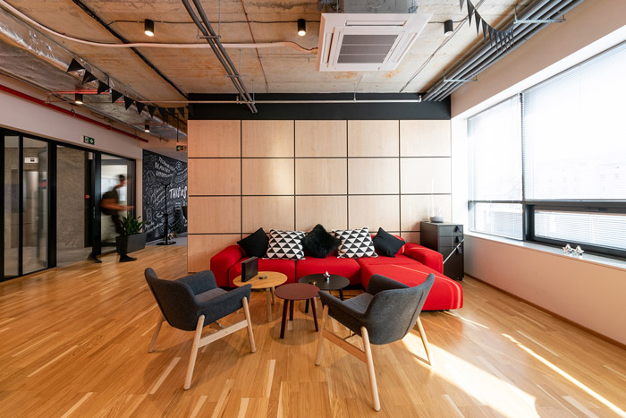 軟件科技公司辦公室進(jìn)門區(qū)設(shè)計方案