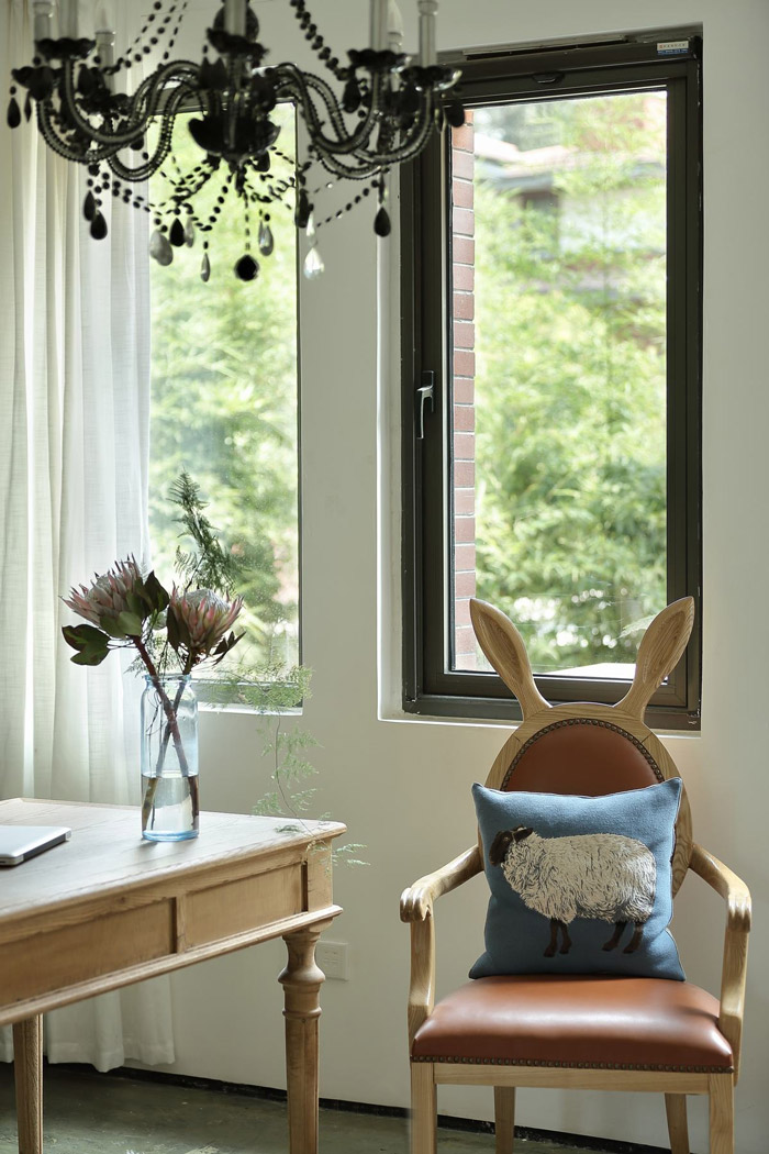 家庭經(jīng)理辦公室裝修設計效果圖