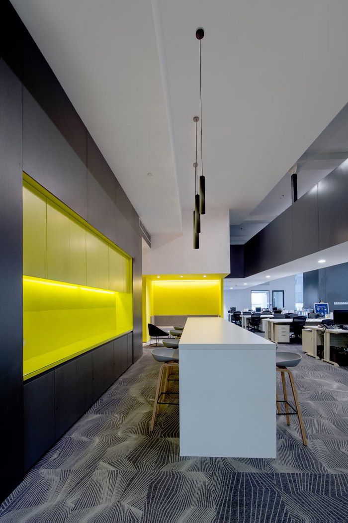 總部辦公樓辦公區裝修設計效果圖